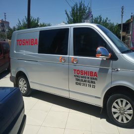 TOSHIBA